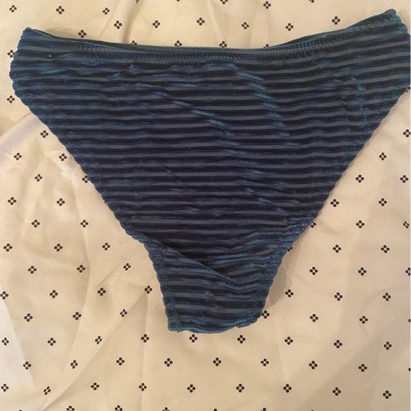 Cupshe bikini - Picture 4 of 4